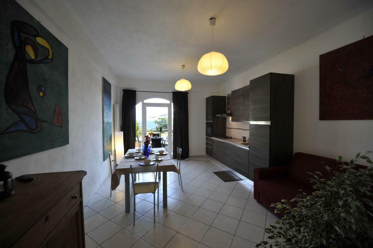 Agriturismo La Tuffatrice 임페리아 외부 사진