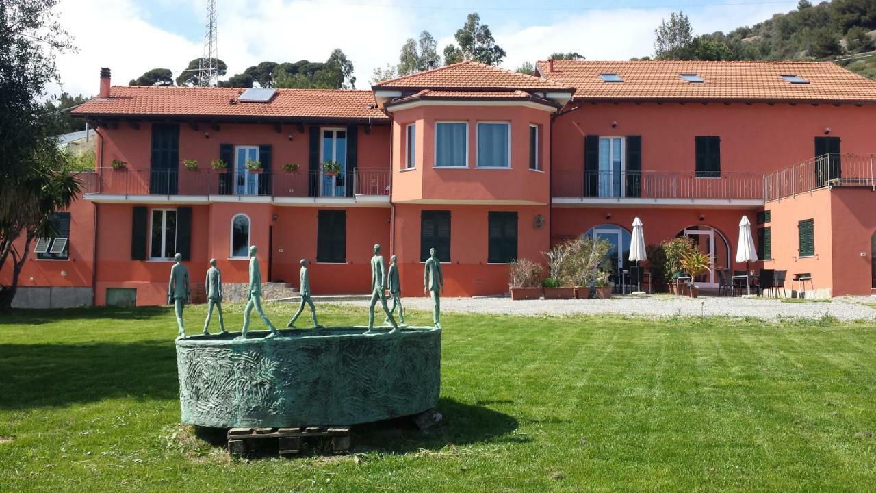 Agriturismo La Tuffatrice 임페리아 외부 사진